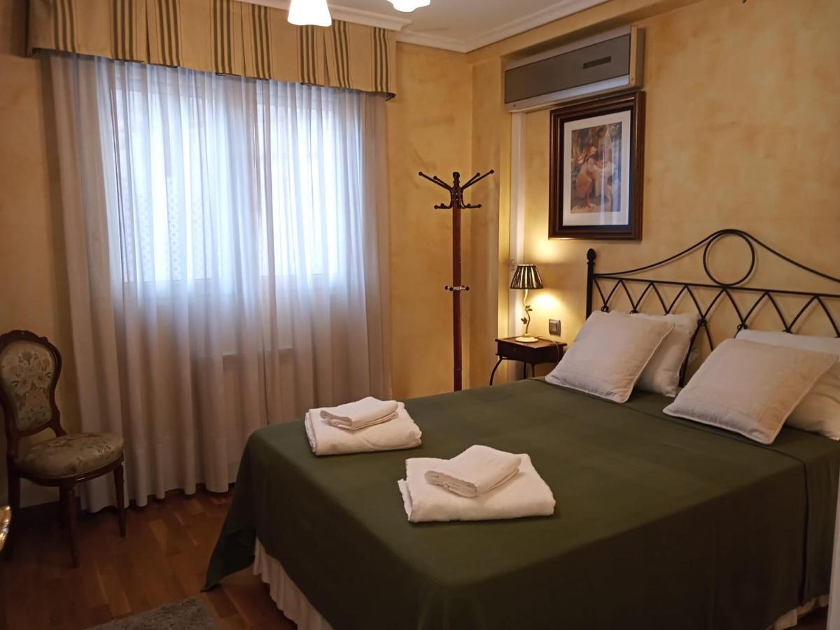 Apartmán Azalea Residencial Torrelavega Exteriér fotografie