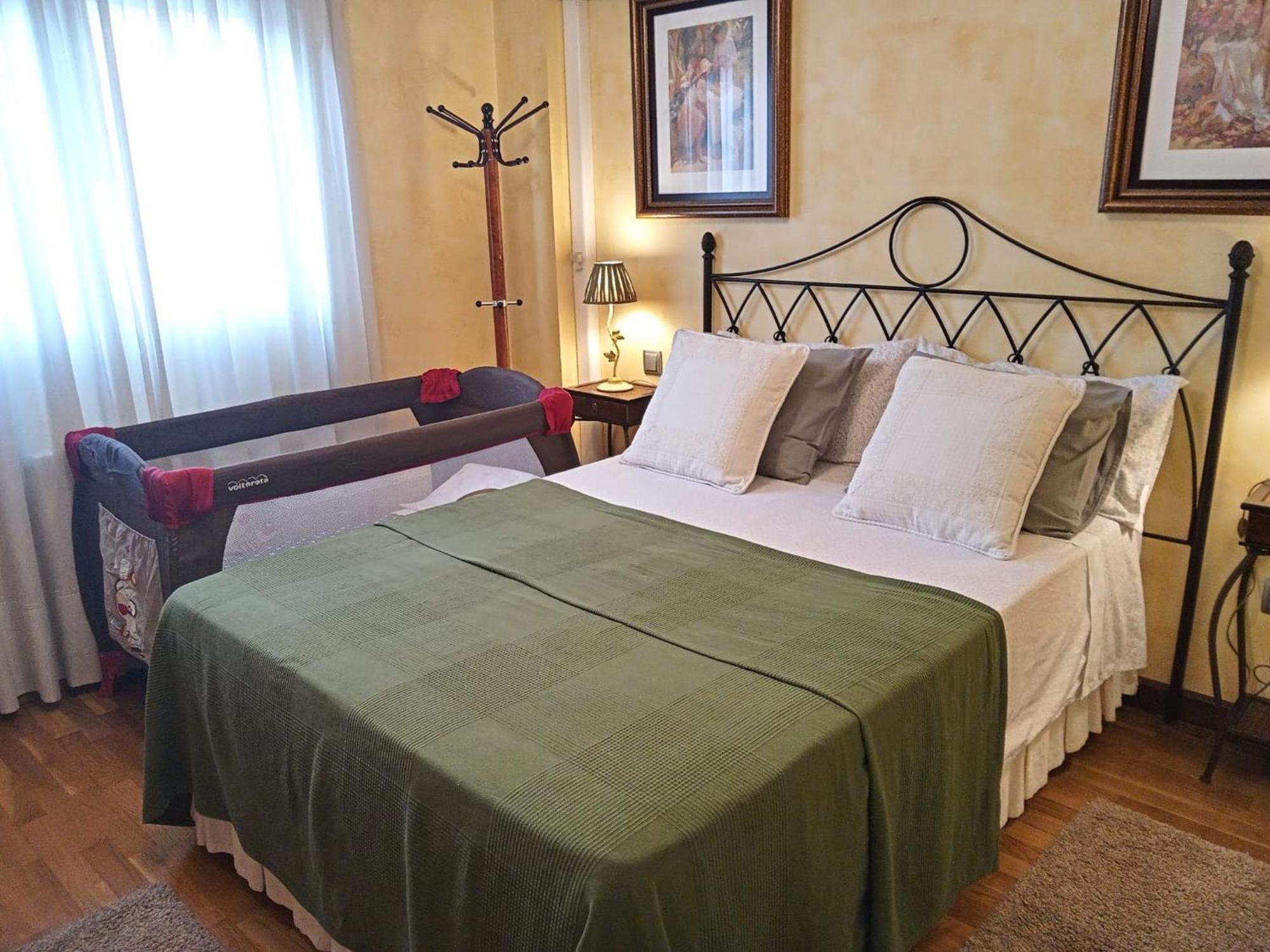 Apartmán Azalea Residencial Torrelavega Exteriér fotografie
